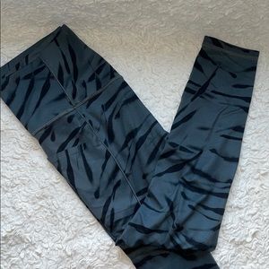 Salutation Stash Pocket ll 7/8 Tight